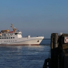 Bilder aus Cuxhaven - Helgolandschiff "Funny Girl" legt ab